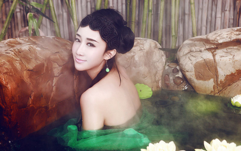 张婉悠微博图片
