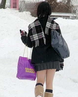 揭秘日本<em>女生为何</em>冬天<em>喜欢穿</em>短裙(组图)-读书频