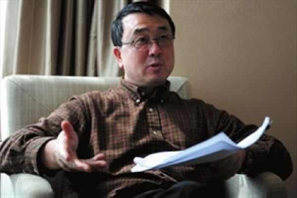 <em>王立军</em>:只缺面具和披风(组图)-读书频道-和讯网