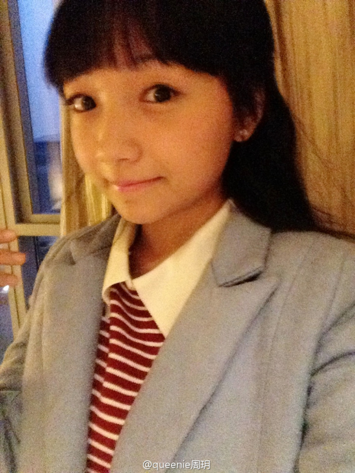 治愈系女神中国好学姐周玥萌照微笑可以抚平心