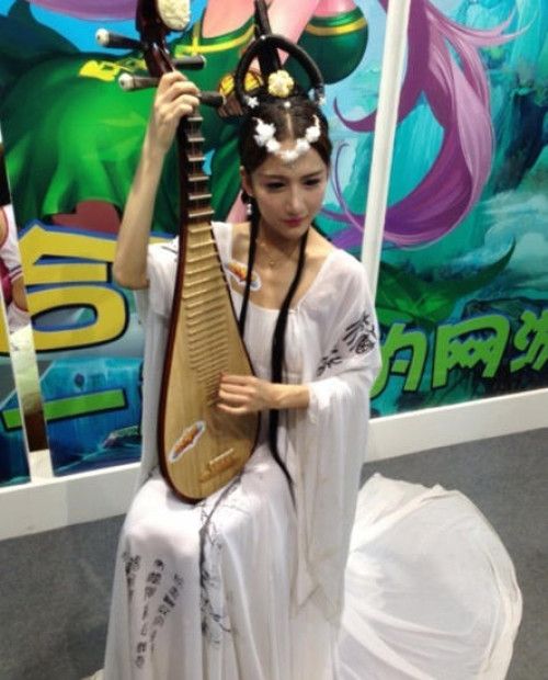 组图:最美伪娘小灿瞬间秒杀众女星-新闻频道-和讯网