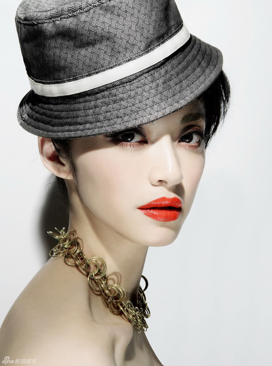 组图: 唐一菲小号怒斥姚晨 ?唐一菲与姚晨谁漂亮