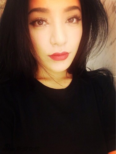 <em>快女江映蓉</em>晒近照吓呆网友 被吐槽越整越丑-