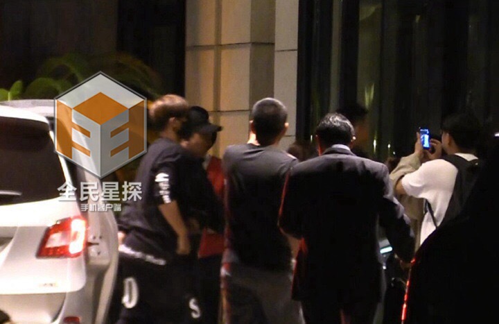 组图:罗志祥与小angelababy宾馆幽会 疑似承认恋情