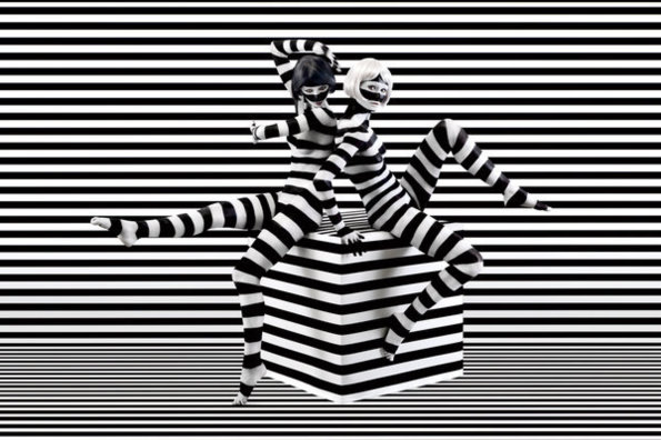 错乱空间:黑白人体艺术(组图)