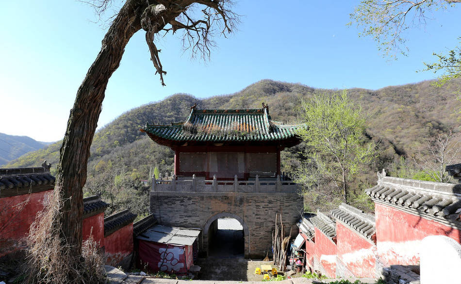 组图:王屋山隐士 出家前资产高达80万