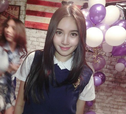 泰国最美变性人poy走红网络获赞